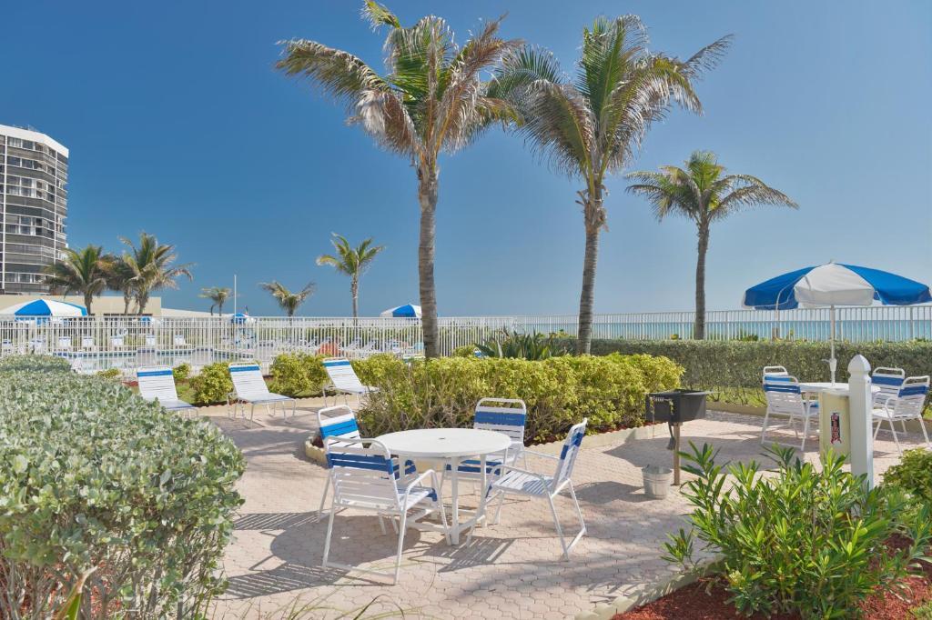 The Island Beach Resort Дженсен-Бич Экстерьер фото